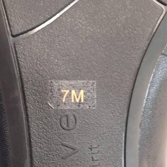 Easy Spirit Evolve Robin Pump Women's Black Soft Leather Heels Slip-on S… - Picture 8 of 8